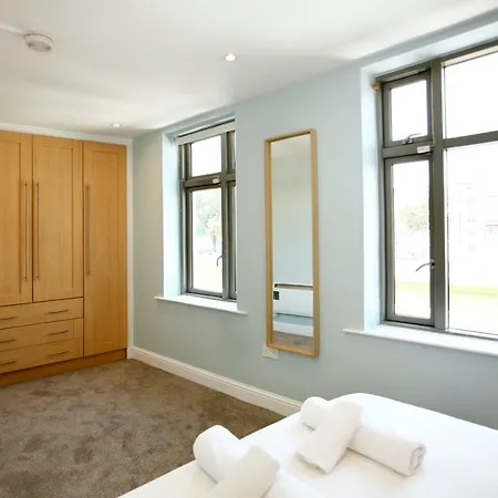 Апартаменты Victoria Quay Riverside Self-catered *